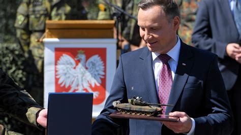 wiadomości z kraju i ze świata.